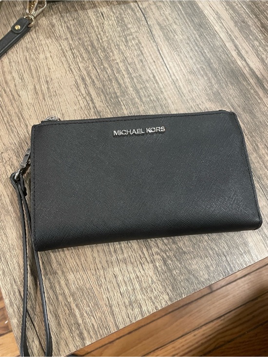 Michael Kors Other - Michael Kors Black Saffiano Zip Wristlet Wallet